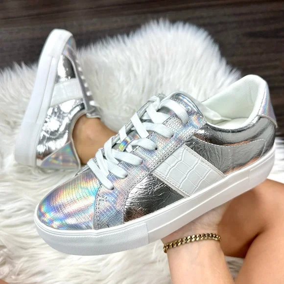 Silver/White sneaker - Picture 3 of 7